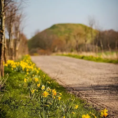 The Farm At Avebury Villa Marlborough Exterior photo